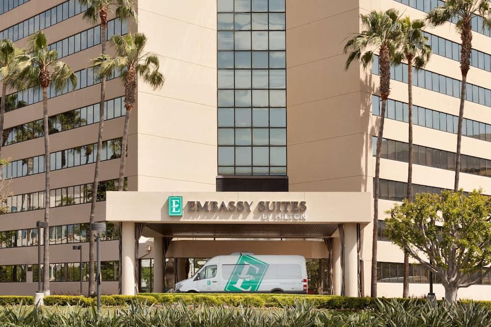 Embassy Suites by Hilton Irvine-Orange County Airport