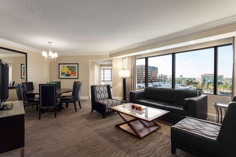 Embassy Suites by Hilton Irvine-Orange County Airport