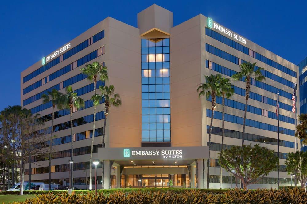 Embassy Suites by Hilton Irvine-Orange County Airport